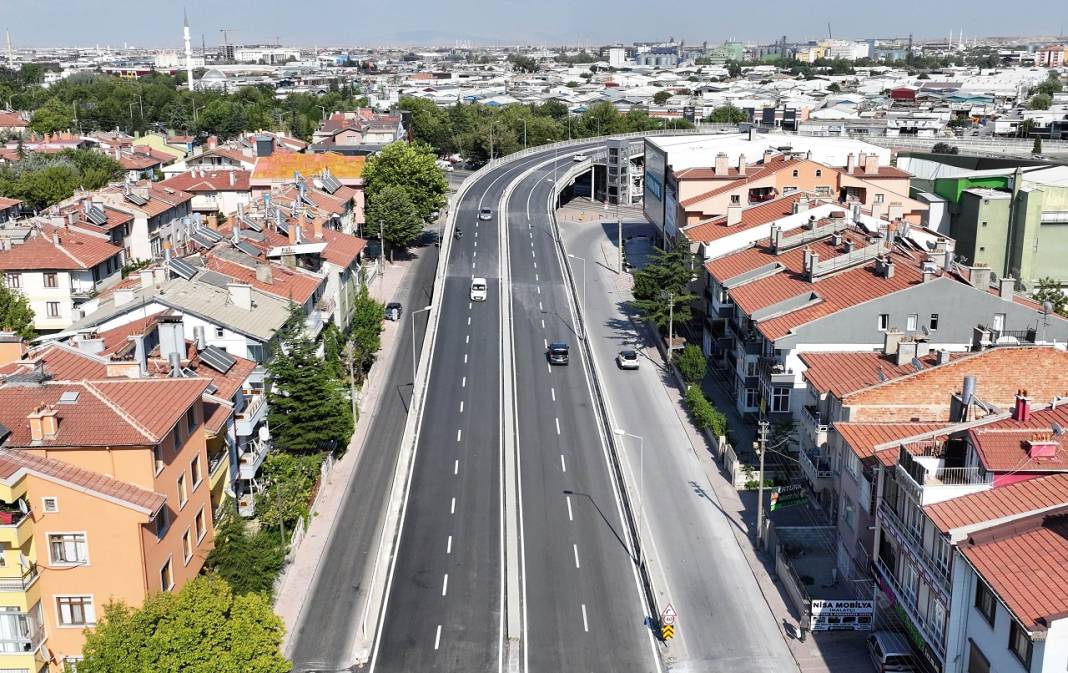 Konya'da Uluyayla ve Altıyol üst geçitleri kaymak gibi oldu 5